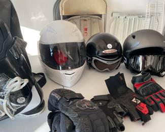 Riding helmets & gloves