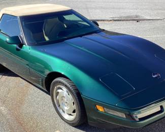 1995 Chevrolet CORVETTE LT-1 CONVERTIBLE VIN: 1G1YY32P1S5100405 Miles: 24,805 Engine: 5.7 LITER Color: POLO GREEN METALLIC 1995 CHEVROLET CORVETTE LT-1 5.7L ENGINE IN GREAT CONDITION. 24,804 ORIGINAL MILES, POLO GREEN METALLIC PAINT, 90% TREAD ON 285/40z/17 on REAR & 255/45r/17 on FRONT, 6 SPEED AUTOMATIC TRANSMISSION