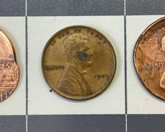 1909 VDB AND 2 MINT ERROR PENNIES 1909 VDB LINCOLN AND TWO MINT ERROR LINCOLN PENNIES