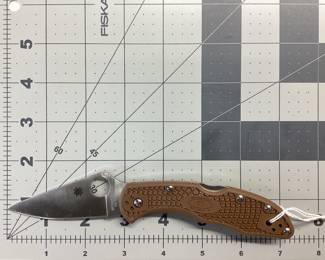 SPYDERCO DELICA 4 KNIFE LIKE NEW WITHOUT BOX 3 INCH BLADE
