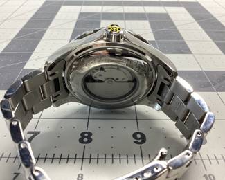 INVICTA 2302 AUTOMATIC WITH DATE WINDOW NICE WATCH WITH POLISHED AND MATTE STRUCTURE FEATURING ROSE GOLD DIAL AND DATE WINDOW