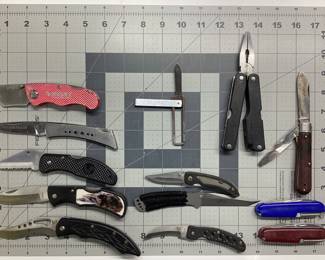 13 ASSORT. KNIVES LOT MASTER CUTLERY, 2 FROST CUTLERY, C.I. SILVER FALCON, COLONIAL, BEAR HANDLE, HUSKY, 2 CHINESE SWISS ARMY STYLE, CHINESE LEATHERMAN STYLE, BARRACUDA, OLD SCHOOL TRI FOLDING, NO NAME EAGLE ON HANDLE