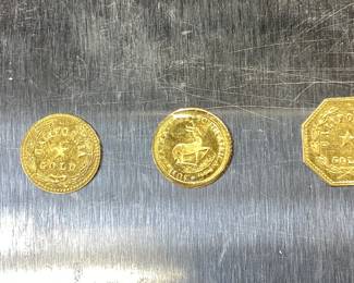 3 PC. 14KT GOLD COIN LOT THESE CALIFORNIA FRACTIONAL GOLD OCTAGON, ROUND AND, MINIATURE SOUTH AFRICAN KRUGERRAND COINS TESTS AT NO LESS THAN 58.5% (14K) GOLD, OCTAGON WEIGHING 0.35 GRAMS, ROUND AT 0.23 GRAMS, KRUGERRAND AT 0.14 GRAMS
