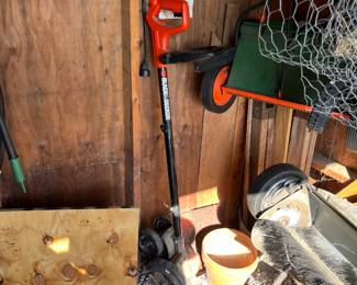 Black and Decker edger