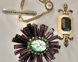 Vintage pins or brooches , bracelet