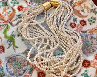 Strands of Pearls Necklace