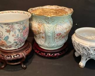 Decorative Planters And Plant Stands 