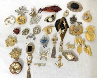 Vintage Jewelry Brooches 