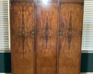 004 Antique Maple Co. London Wardrobe