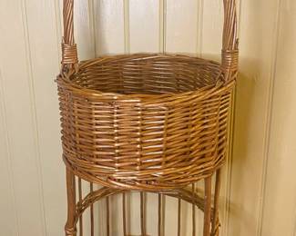 Portable Wicker Wine Bar Cady.