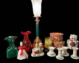 Holiday Mystery Lot With Bonus Vintage Lamp