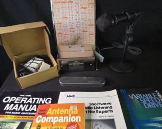 YAESU MTU 160M Band, Loop Antenna, Microphone And More