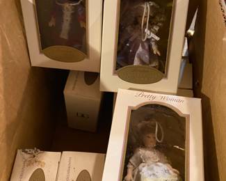 Pretty Women ornaments