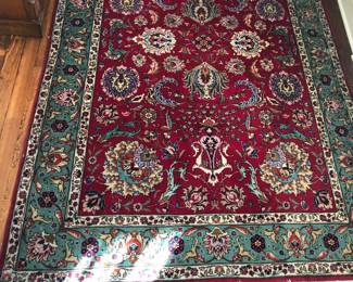 Persian Rug
Excellent condition! Like new!
6' x 115"