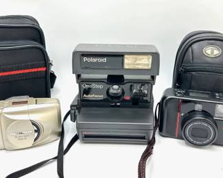 3 Vintage Cameras: Poloroid OneStep, Nikon Zoom Touch 500 With Bag & Olympus Stylus Epic Zoom 170 With Bag
Lot #: 70