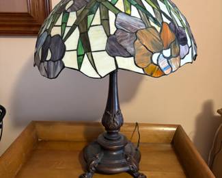 Tiffany Style Stained Glass Table Lamp