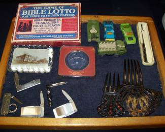 Vintage Paperweight      Magnifier