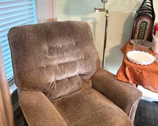 Pride brand lift chair