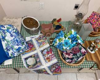 all kinds of great vintage items abound