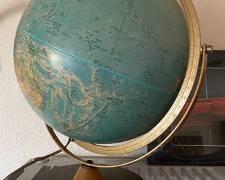 Vintage light up globe