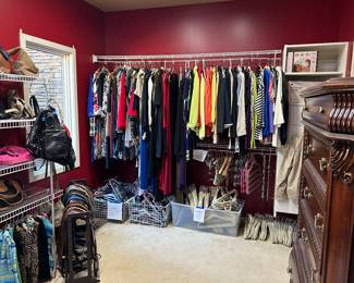 Beautiful women’s clothes!   L/XL thru 3X! 