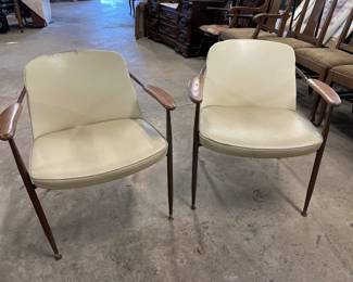 Mid-century modern chairs by Viko 1960