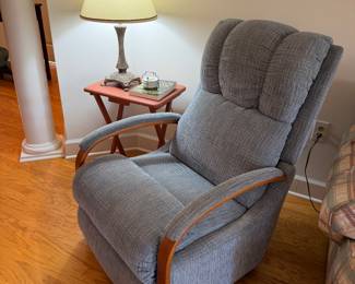 Lazy boy reclining rocker