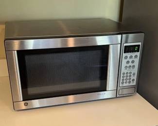 Microwave Oven 