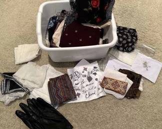 Scarves Glvoes & More 