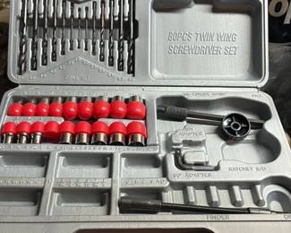 80 Piece Twin Wing Screwdriver Set