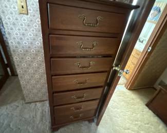 106Nov 08 2025 03 30pm6qMc