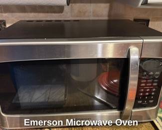 Emerson Microwave Oven