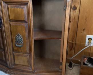 Vintage French Provincial Dresser