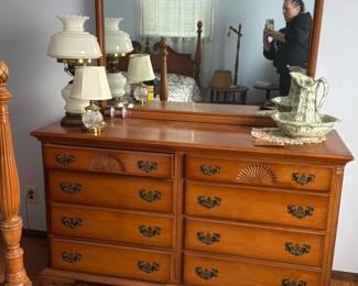 King Factories "No. 210 MPL Double Dresser"