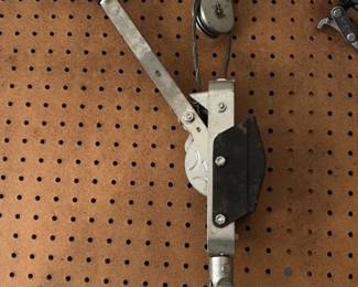 Cable Puller with Ratchet Mechanism