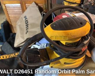 DEWALT D26451 Random Orbit Palm Sander
