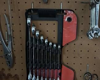 Metric Wrench Set with Pliers and Scissors