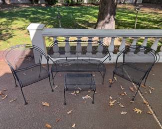 outdoor iron furniture