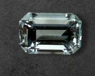 3.86 Carat Natural Aquamarine