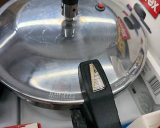 pressure cooker
