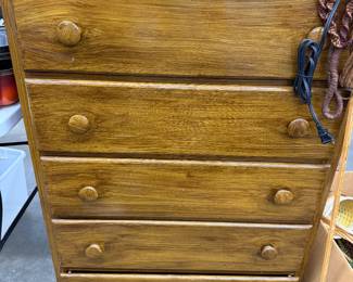 five drawer chest of drawers