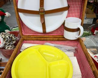 picnic basket