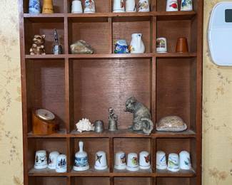 Thimble collection and display tray