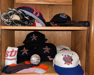 More Astros gear! Great stocking stuffers up in here!