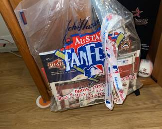 Take me to Houston where it's warm and the Astros play ball!