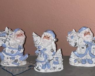 Here are those 3 Santas that match the large Santa on the slay