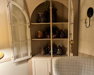 Corner Curio Hutch