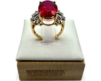 41 14KGoldRingwLargeRubyDiamondLeafAccents471g