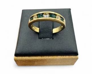 8 14KGoldBandRingwEmeraldDiamondAccentsSz653g