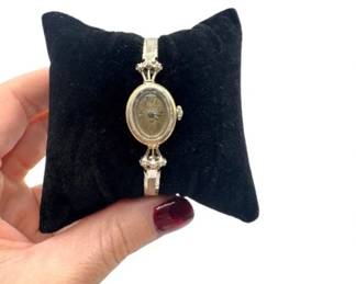 92 14KGoldBulovaLadiesWatchwDiamonds1136g